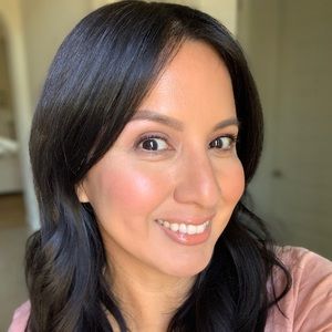 Meet your Posher, Adrienne